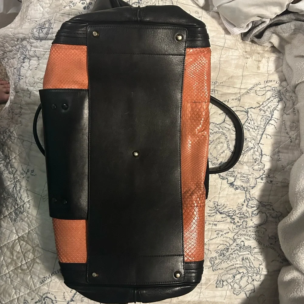 Chloé Black and Coral Pink Leather Tote